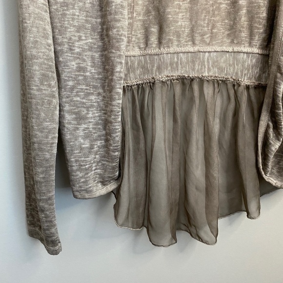 Elena Baldi Women's Beige Long Sleeve Shrug Size Medium - Picture 3 of 8